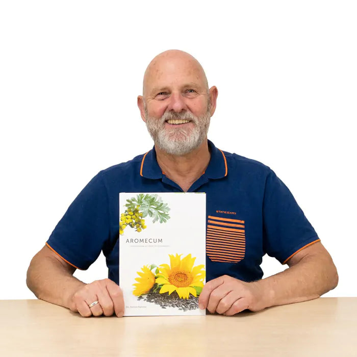 Aromatherapie boek Aromecum 11e druk - Drs. Harmen Rijpkema